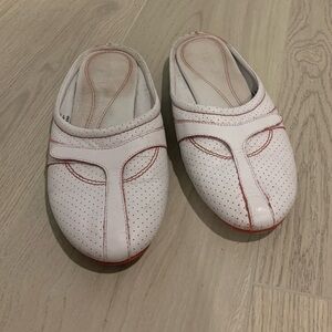 Lacoste - Impression (White/Classic Red) - Women's Slip on Shoes Size 8.5